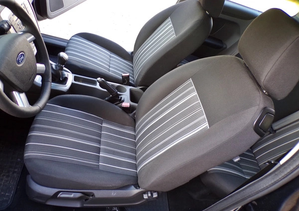 Ford Focus cena 13400 przebieg: 181000, rok produkcji 2010 z Gostynin małe 379